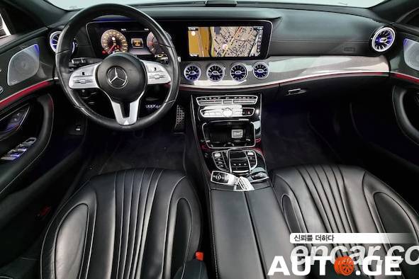 Mercedes-Benz Cls-Class 2020 — photo 2