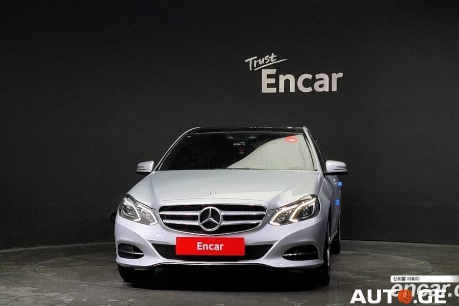 Mercedes-Benz E-Class 2015 — photo 2