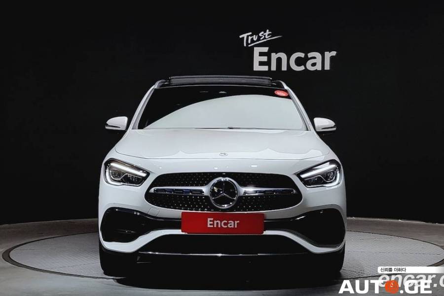 Mercedes-Benz GLA-Class 2020 — photo 2