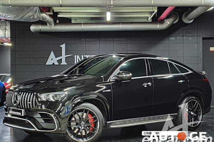 Mercedes-Benz Gle-63-Amg 2021 — photo 2