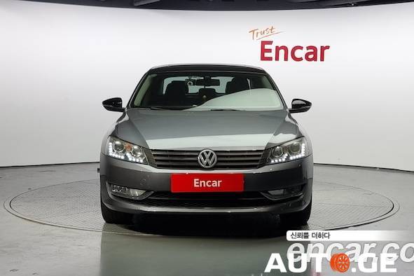 Volkswagen Passat 2013 — photo 2