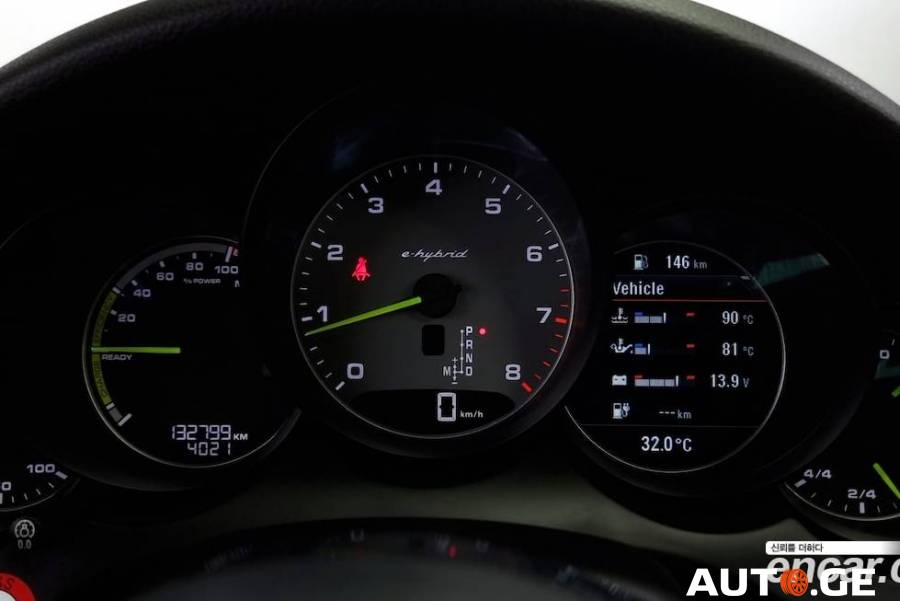Porsche Cayenne 2016 — photo 2