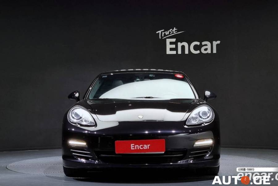 Porsche Panamera 2012 — photo 2