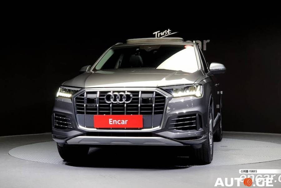 Audi Q7 2020 — photo 2