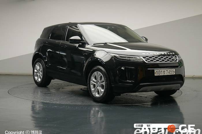 Land Rover Range Rover Evoque 2020 — photo 2