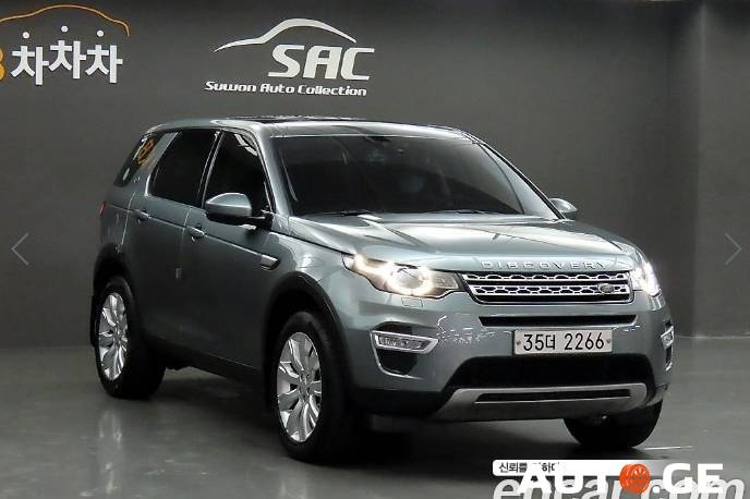 Land Rover Discovery 2015 — photo 2