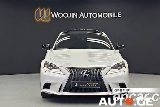 Lexus IS 2014 — photo 2