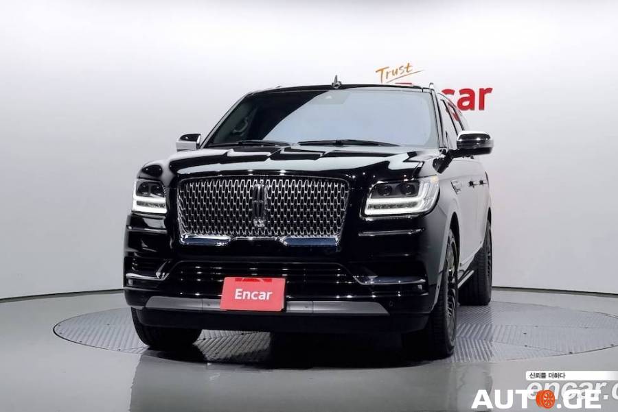 Lincoln Navigator 2019 — photo 2