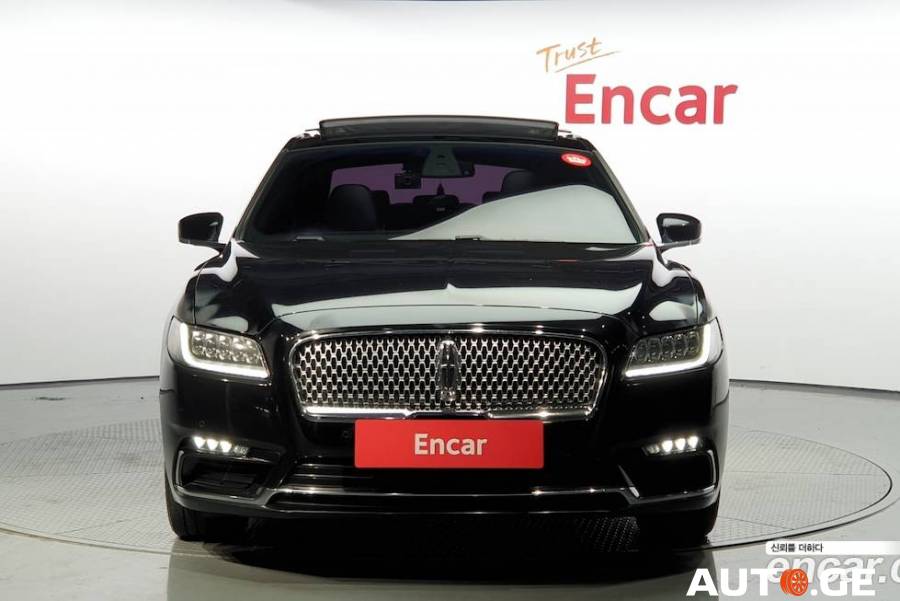 Lincoln Continental 2017 — photo 2