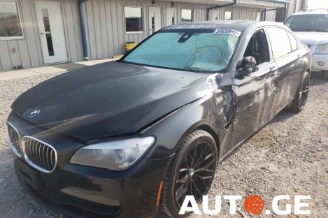 BMW 750 2014 — photo 2