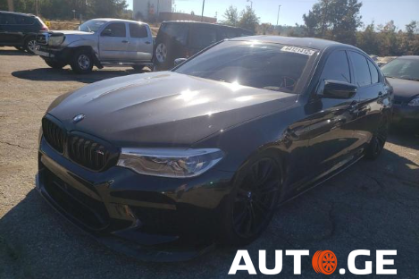 BMW M5 2019 — photo 2