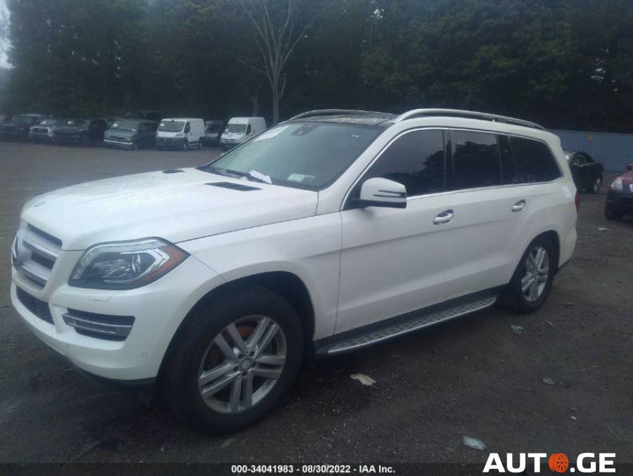 Mercedes-Benz GL-Class 2016 — photo 2