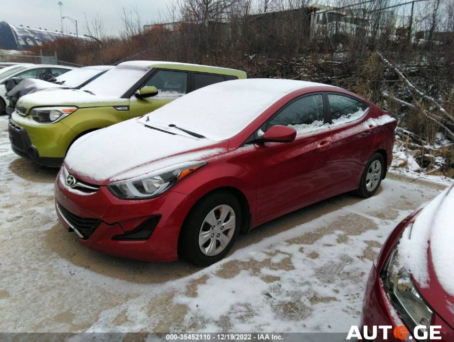 Hyundai Elantra 2016 — photo 2