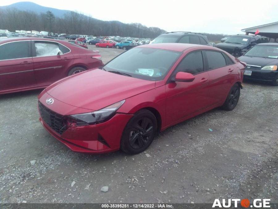 Hyundai Elantra 2022 — photo 2