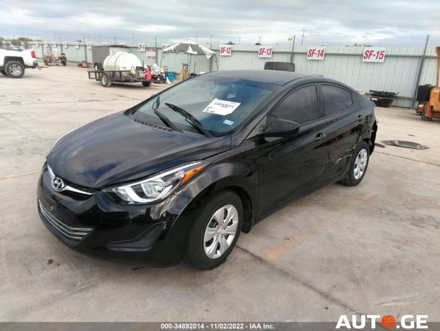 Hyundai Elantra 2016 — photo 2