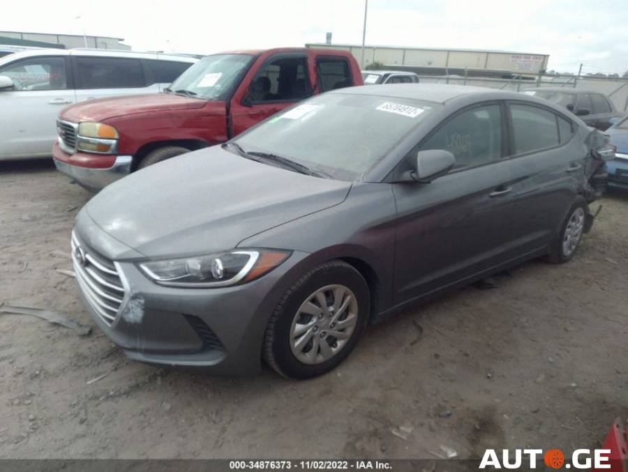 Hyundai Elantra 2016 — photo 2