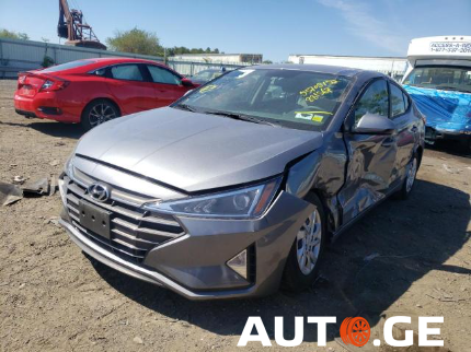 Hyundai Elantra 2019 — photo 2