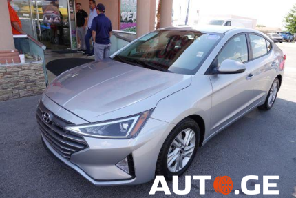 Hyundai Elantra 2020 — photo 2