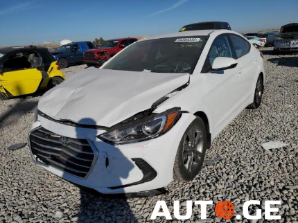 Hyundai Elantra 2018 — photo 2