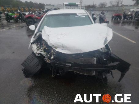 Hyundai Elantra 2016 — photo 2
