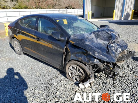 Hyundai Elantra 2020 — photo 2