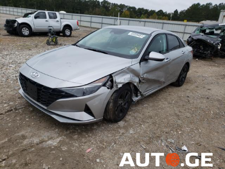 Hyundai Elantra 2021 — photo 2
