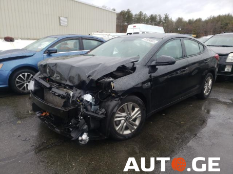 Hyundai Elantra 2019 — photo 2