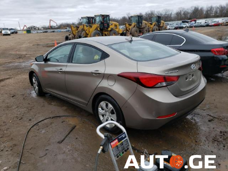 Hyundai Elantra 2016 — photo 2