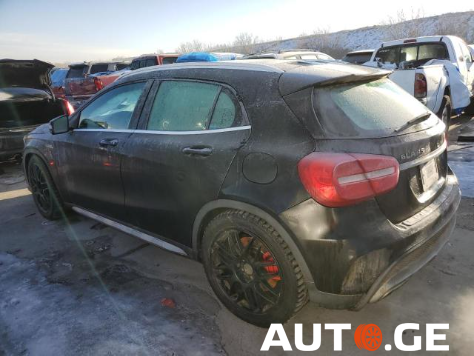 Mercedes-Benz Gla-45-Amg 2015 — photo 2