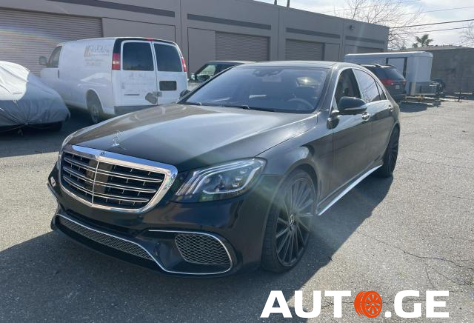 Mercedes-Benz S-63-Amg