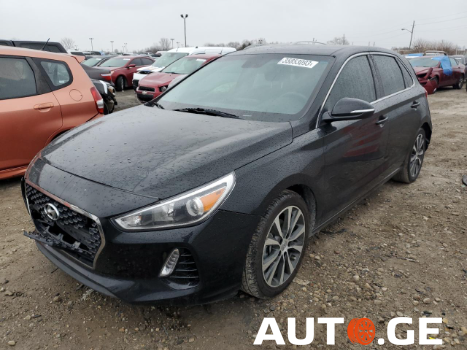 Hyundai Elantra-Gt 2018 — photo 2