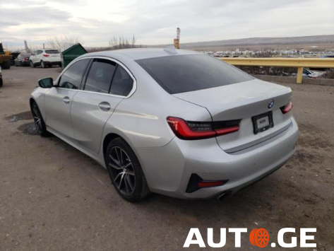 BMW 330 2019 — photo 2