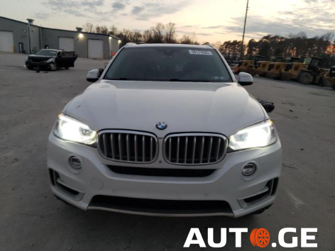 BMW X5 2015 — photo 2