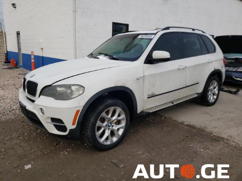 BMW X5 2011 — photo 2