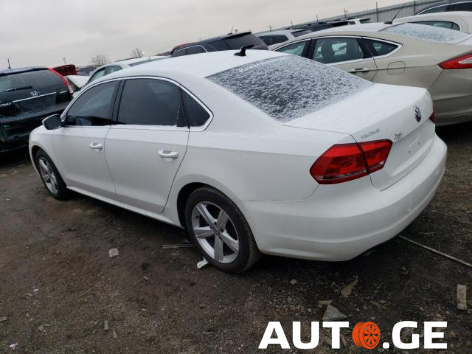 Volkswagen Passat 2015 — photo 2