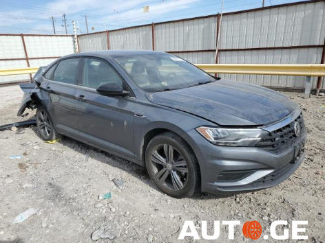 Volkswagen Jetta 2019 — photo 2
