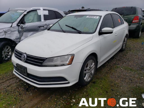 Volkswagen Jetta 2017 — photo 2