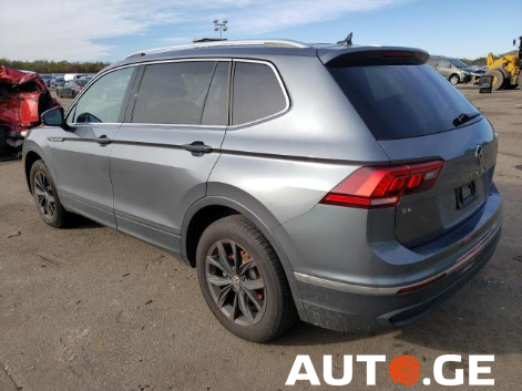 Volkswagen Tiguan 2022 — photo 2