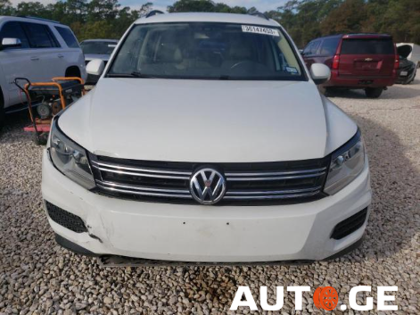 Volkswagen Jetta 2017 — photo 2