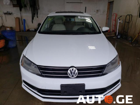 Volkswagen Jetta 2017 — photo 2