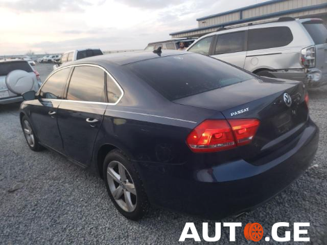 Volkswagen Passat 2012 — photo 2