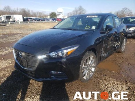 Mazda Mazda3 2018 — photo 2