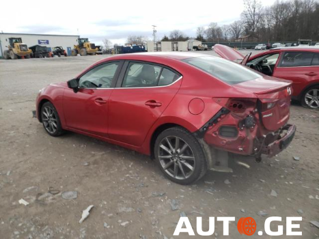 Mazda Mazda3 2018 — photo 2