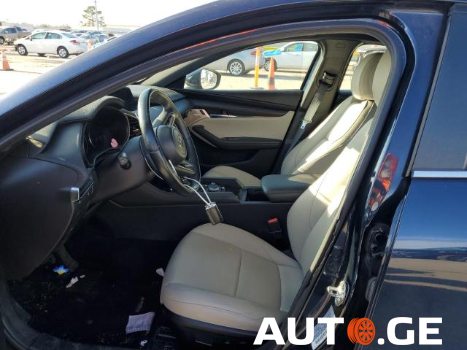 Mazda Mazda3 2019 — photo 2