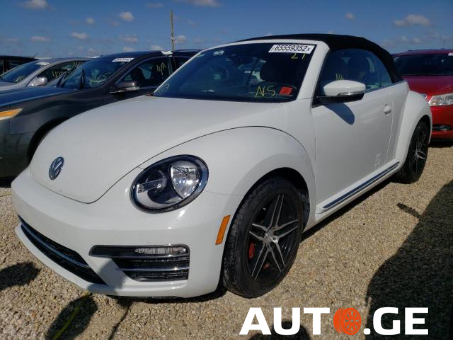 Volkswagen Beetle 2017 — photo 2
