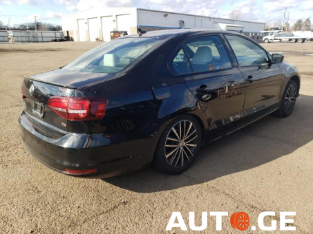 Volkswagen Jetta 2016 — photo 2