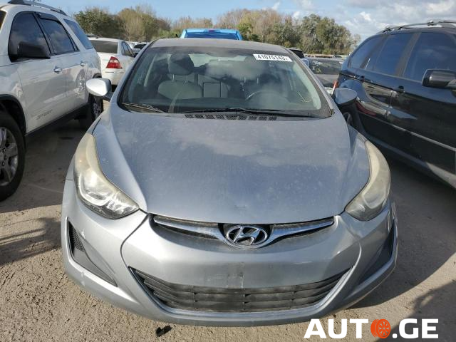 Hyundai Elantra 2015 — photo 2