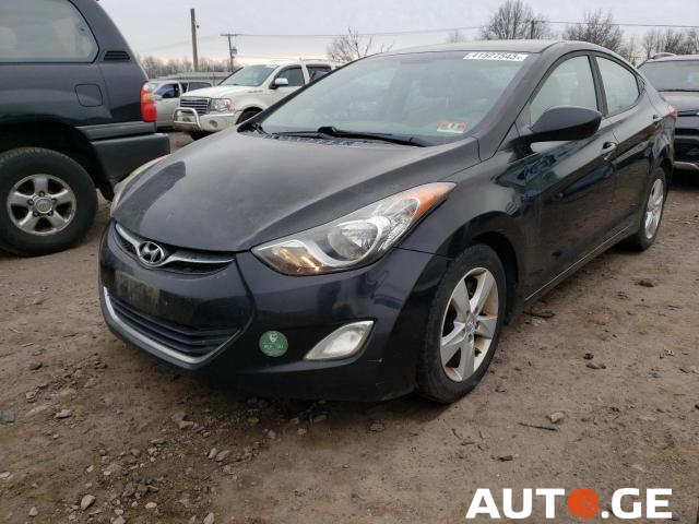 Hyundai Elantra 2012 — photo 2