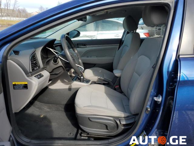 Hyundai Elantra 2018 — photo 2
