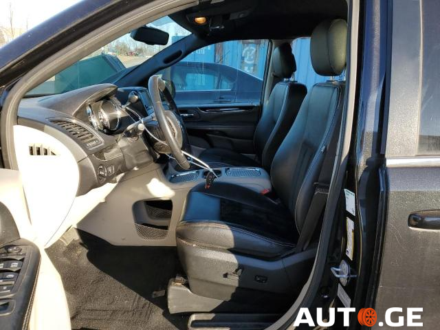 Dodge Grand Caravan 2017 — photo 2
